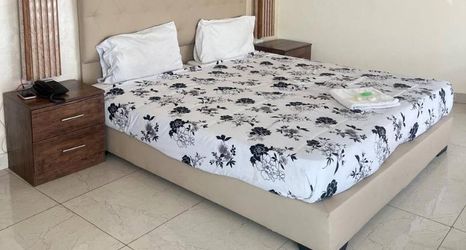 Others 2 Larnaka Hotel