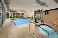 Swimming Pool Hilton Garden Inn San Antonio Airport South