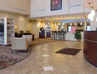 Lobby 2 Comfort Suites Fredericksburg North