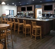 Bar, Kafe, dan Lounge 7 Cascades Mountain Resort