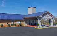 Exterior 2 Quality Inn (Carterville)