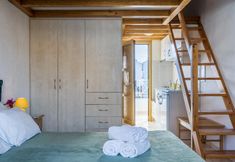 Others 4 Ritsa Apartments