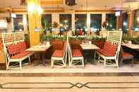 Restaurant Hotel 13 Coins Resort Yotin Pattana