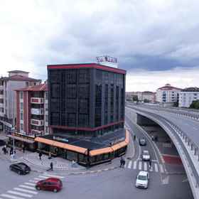 Kent Room Hotel 1, 酒店 泰基尔达