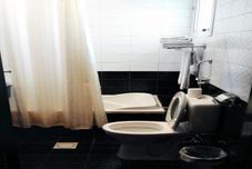 In-room Bathroom Al Nakheel