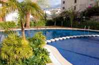 Swimming Pool boulevard apartamentos by mirmar