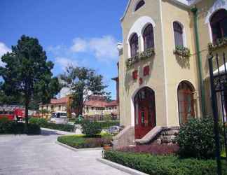 Exterior 2 Beach Castle