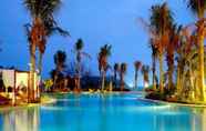 Kolam Renang 3 Aegean Conifer Suites Resort Sanya  by Preferred 
