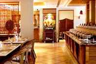 Restoran Aegean Conifer Suites Resort Sanya  by Preferred 