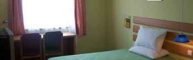 Bedroom 3 Home Inn Ouyang Road