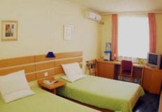 Bedroom 3 Home Inn Xibianmen