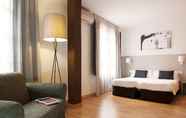 Bedroom 6 MH Apartments Opera Rambla