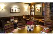 Nhà hàng 2 Premier Inn (Paisley)