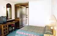 Kamar Tidur 5 The Willows Motor Inn