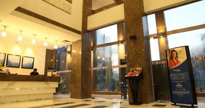 Lobby Grand Hometel Malad