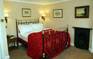 Bedroom 5 Etrop Grange Hotel