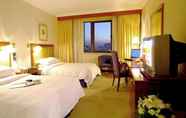 Kamar Tidur 4 Rosedale Hotel & Suites Beijing