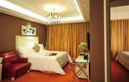 Bedroom 3 Wealthy All Suite Hotel