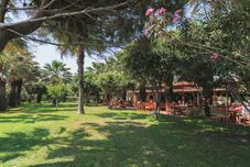 公共空間 Defne Ana