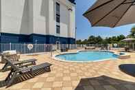 Swimming Pool Evoke Destin Hotel
