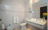 Toilet Kamar 4 Barracuda Aparthotel