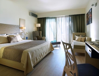 Kamar Tidur 2 Filion Suites Resort & Spa