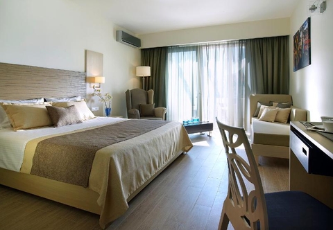 Kamar Tidur Filion Suites Resort & Spa