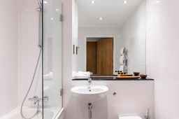 Cove Paradise Street Apartment, Liverpool, SGD 164.84