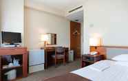 Kamar Tidur 6 Hotel MYSTAYS Premier Narita