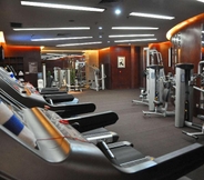 Fitness Center 5 Days Hotel & Suites by  Hillsun Chongqing