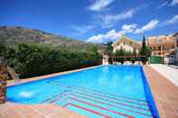 Swimming Pool Campillo Apartamentos Rurales