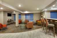 Ruang Umum Holiday Inn Express & Suites Fredericton