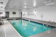 Swimming Pool Rodeway Inn & Suites Salina KS