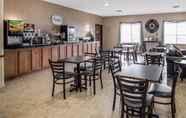 Restoran 6 Rodeway Inn & Suites Salina KS