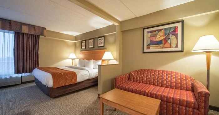 Bedroom Four Points by Sheraton Allentown Lehigh Valley