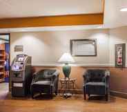 Sảnh chờ 3 Four Points by Sheraton Allentown Lehigh Valley