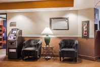 Lobby Four Points by Sheraton Allentown Lehigh Valley