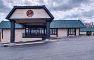 Exterior 6 Econo Lodge Beckley Area