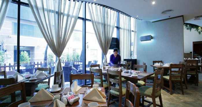 Restoran Al Salam Hotel Suites