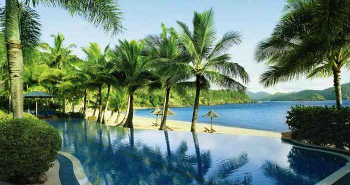 Swimming Pool Beach Club Hamilton Island