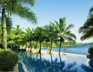 Kolam Renang 2 Beach Club Hamilton Island