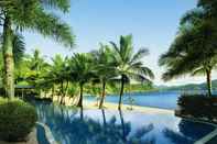 Kolam Renang Beach Club Hamilton Island