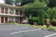 Exterior Americas Best Value Inn Schenectady Albany W