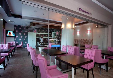 バー、カフェ、およびラウンジ Side Lilyum Hotel & SPA