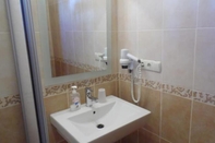 In-room Bathroom Filis