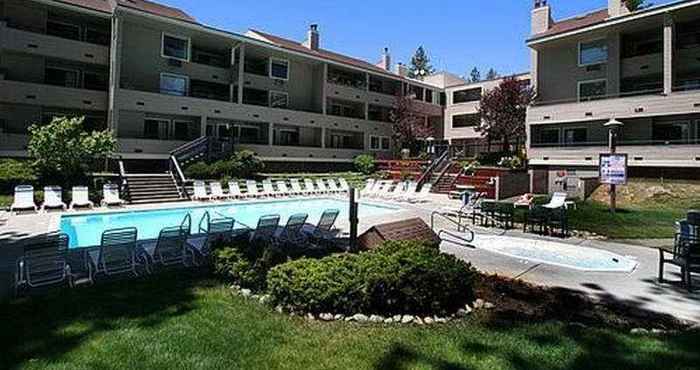 Swimming Pool Lakeland Village at Heavenly