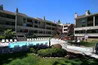 Swimming Pool Lakeland Village at Heavenly