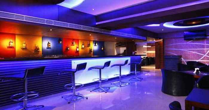 Bar, Cafe and Lounge Krishinton Suites