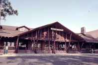 Bangunan Lake Lodge