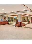 null Wyndham Garden Hotel Newark Airport